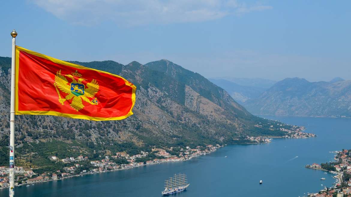 Is dual citizenship allowed in Montenegro?